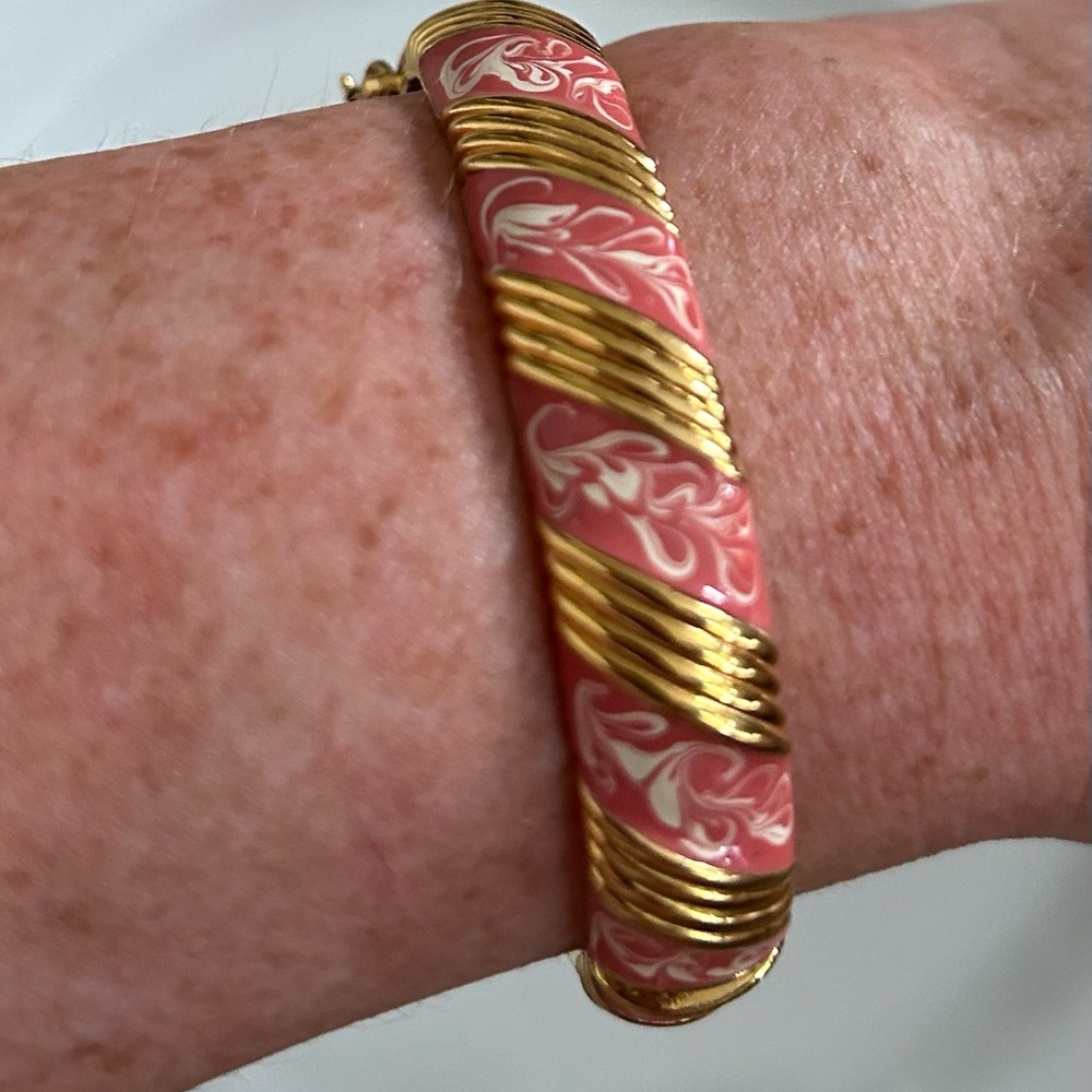 Pink /White Enamel and Gold Tone Metal Vintage Monet Hinged Bracelet